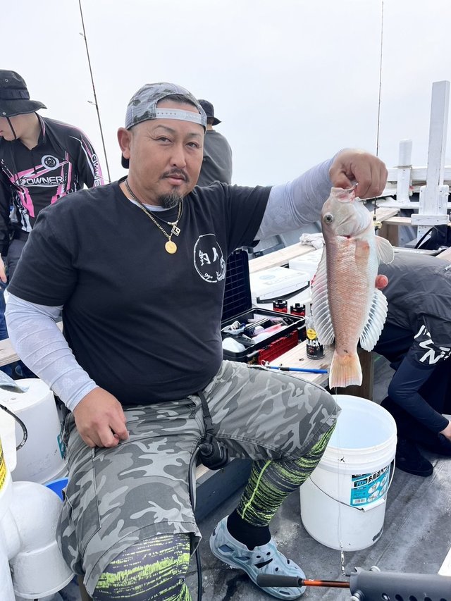シロアマダイ