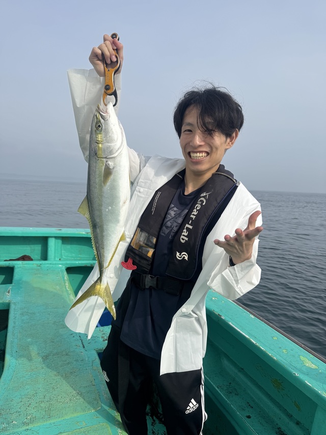 イナダ(ブリ)