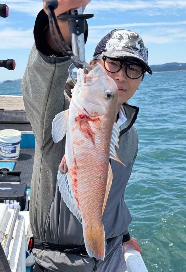 シロアマダイ