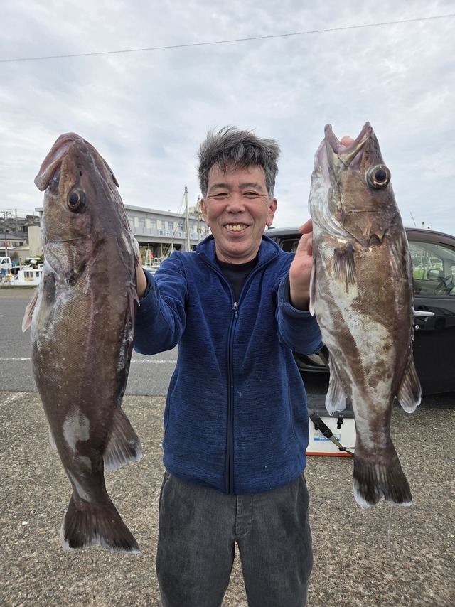 アラ