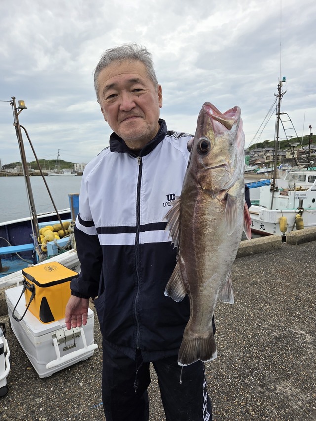 アラ