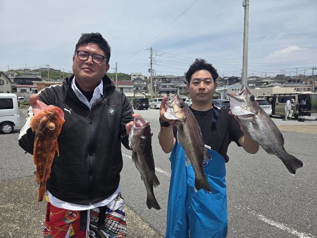 アラ