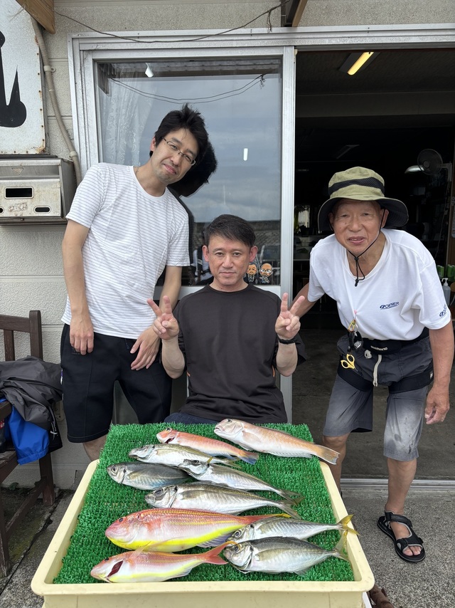 アジ(マアジ)・シロアマダイ