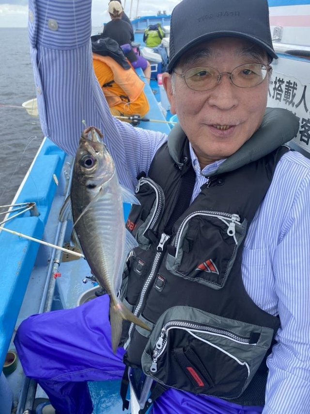 マアジ