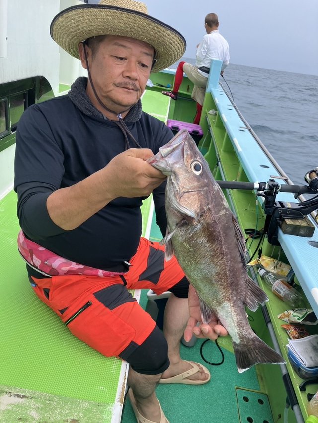 アラ
