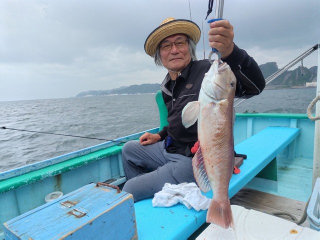 シロアマダイ