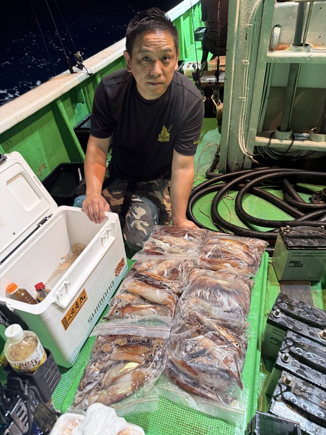 アカイカ(ケンサキイカ)