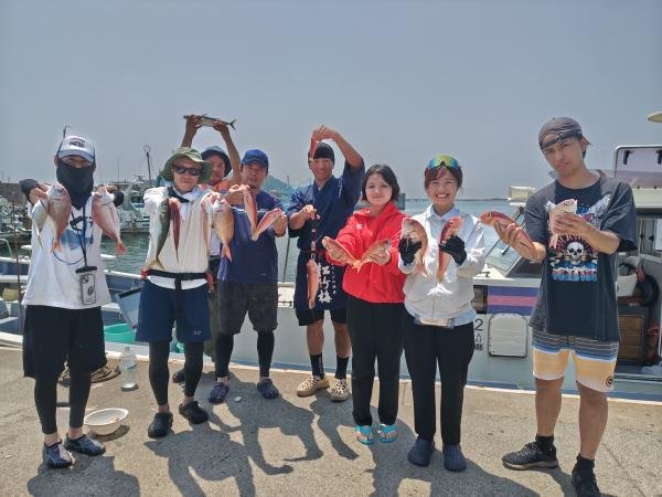 ハナダイ(チダイ)・アジ(マアジ)・カイワリ・ショゴ(カンパチ)・アマダイ(アカアマダイ)・サバ(マサバ)・マルソーダ(マルソウダ)・カサゴ・ヒメコダイ
