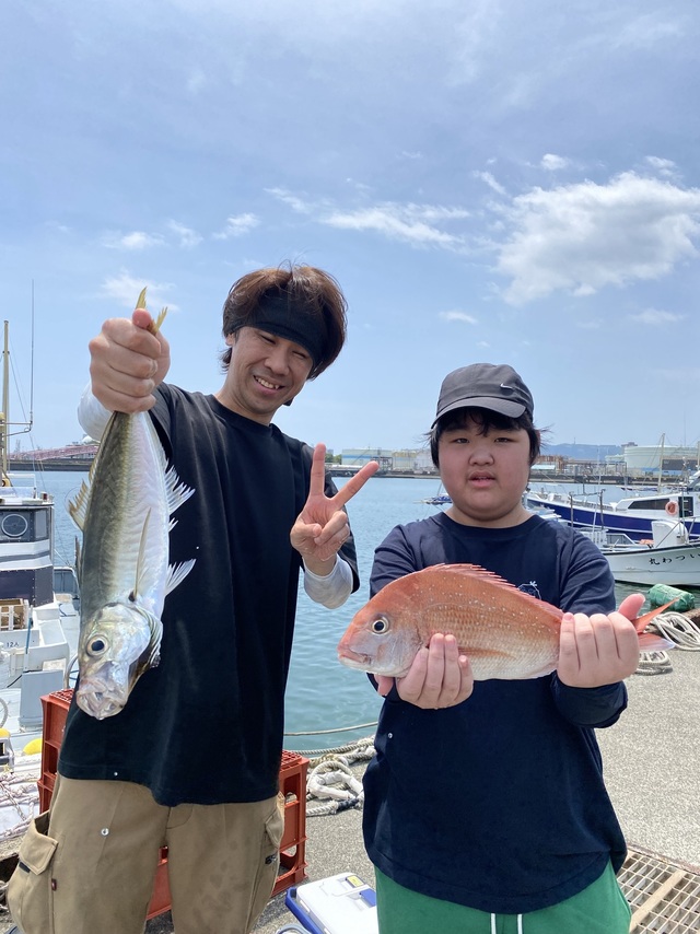 マダイ・マアジ