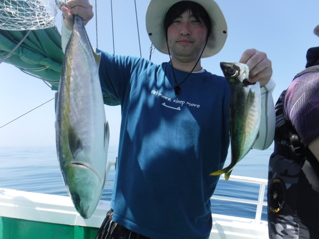 アジ(マアジ)・イナワラ(ブリ)