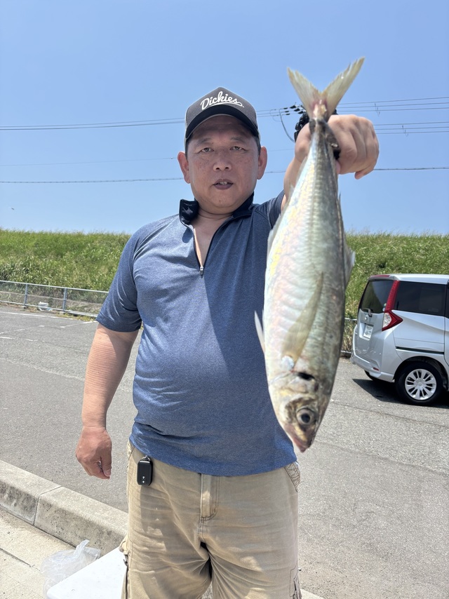 オニアジ