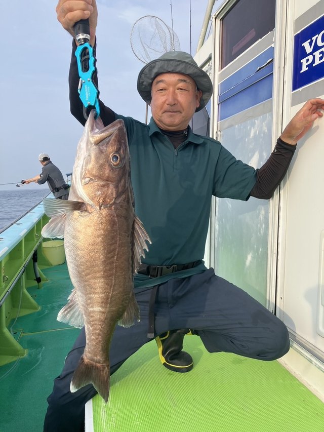 アラ