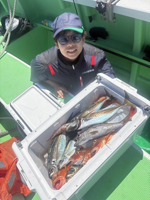 アジ(マアジ)・クロムツ