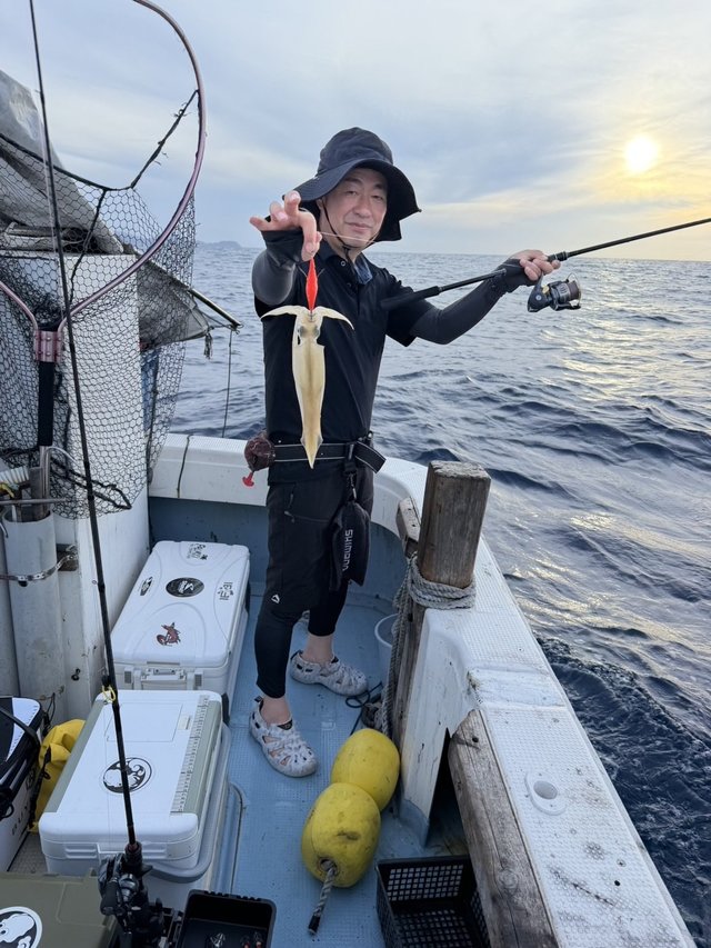 シロイカ(ケンサキイカ)