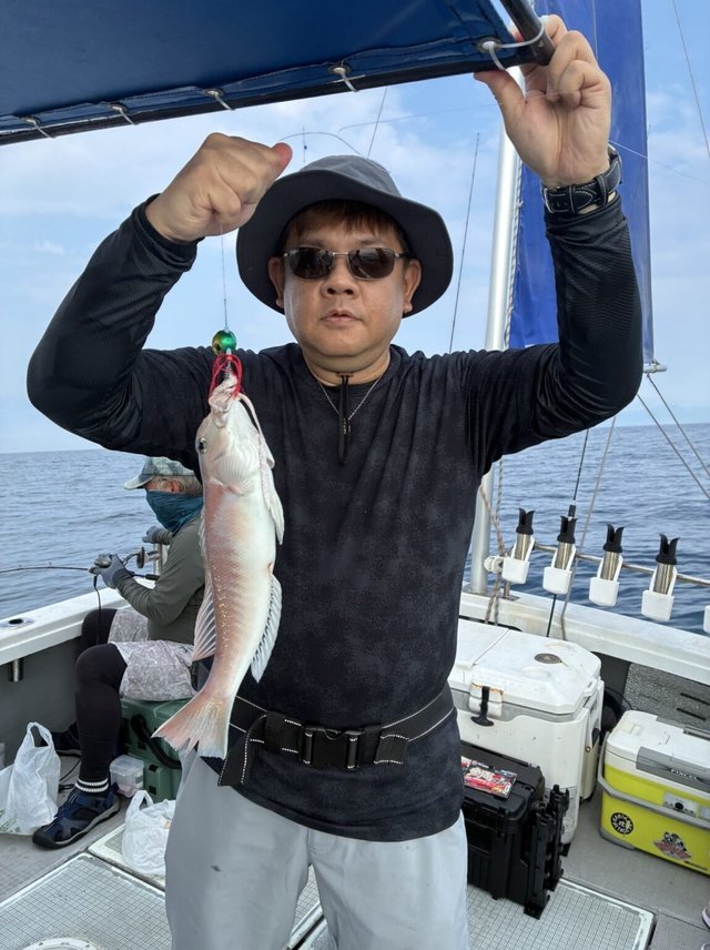 シロアマダイ