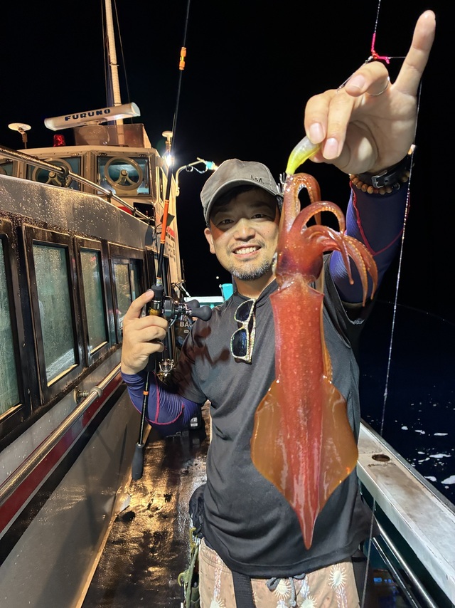 アカイカ(ケンサキイカ)