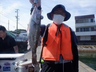 アラ
