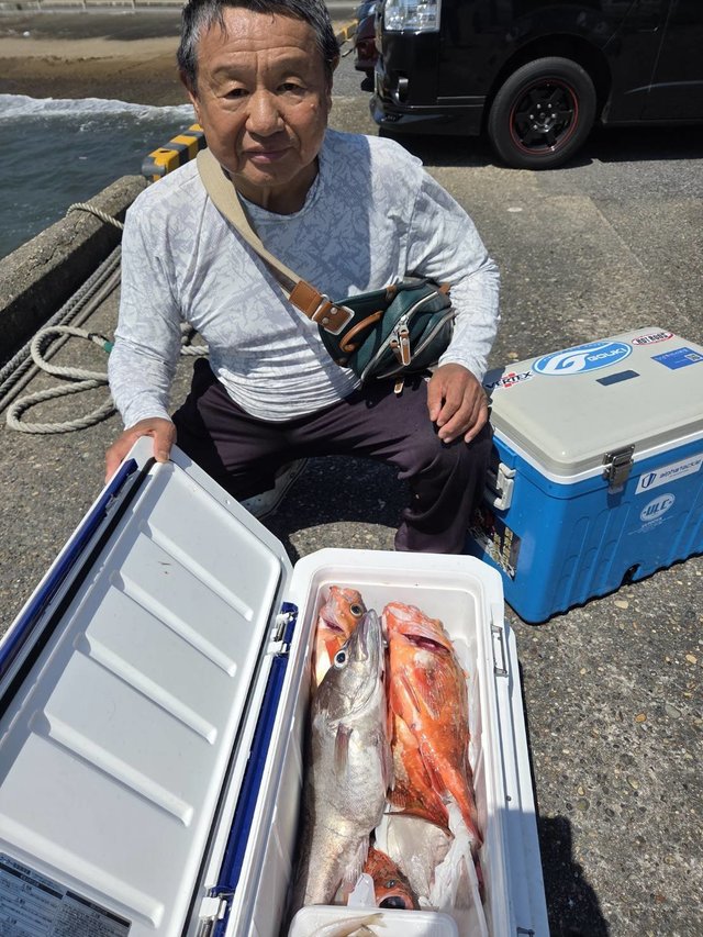 アラ
