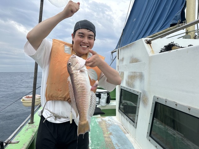 シロアマダイ