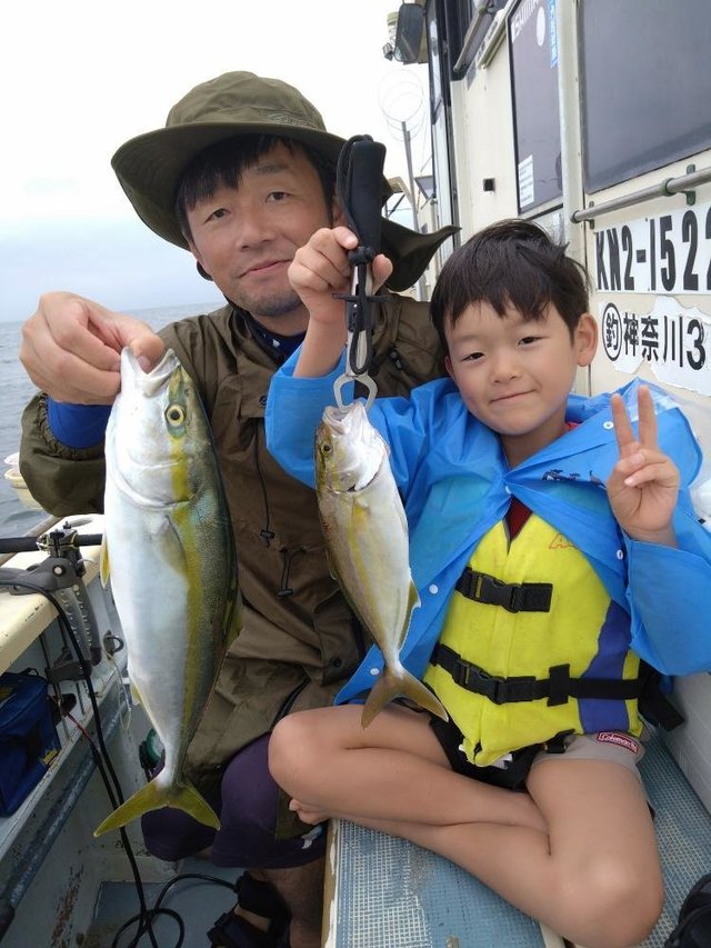 イナダ(ブリ)