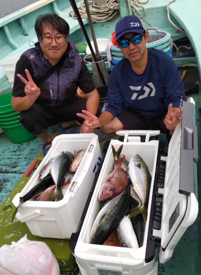 マダイ・オオモンハタ・ワラサ(ブリ)・イサキ