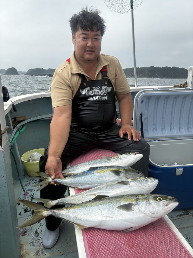 イナダ(ブリ)・ワラサ(ブリ)