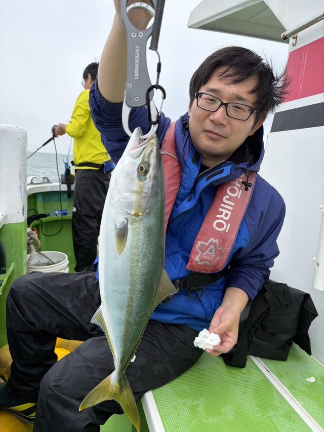 イナダ(ブリ)