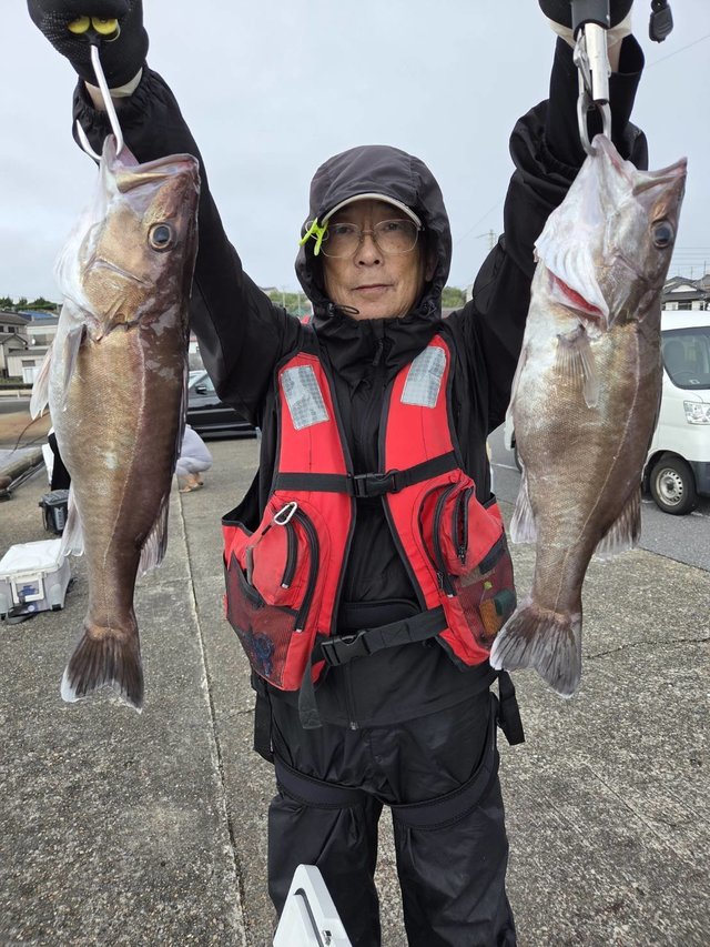アラ