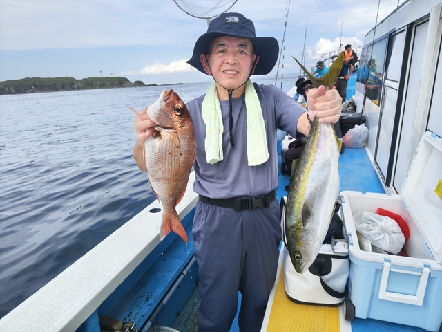 イナダ(ブリ)