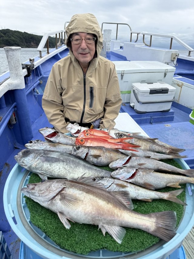 アラ・クロムツ・シロムツ(オオメハタ)