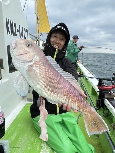 シロアマダイ