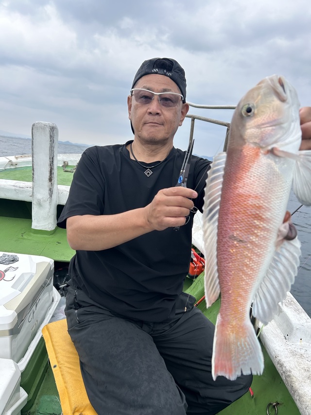 シロアマダイ