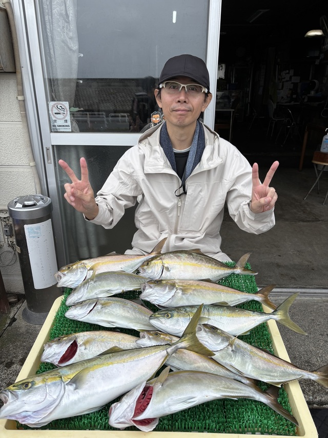 イナダ(ブリ)・カンパチ