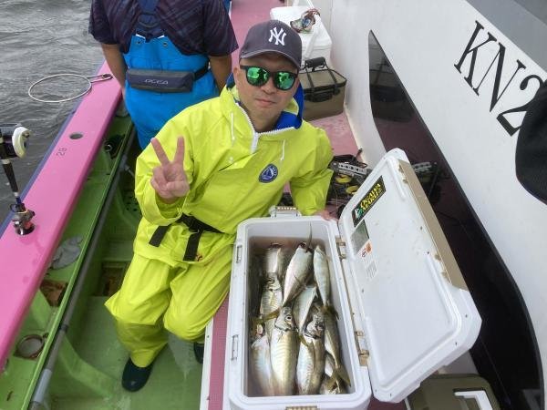 マアジ