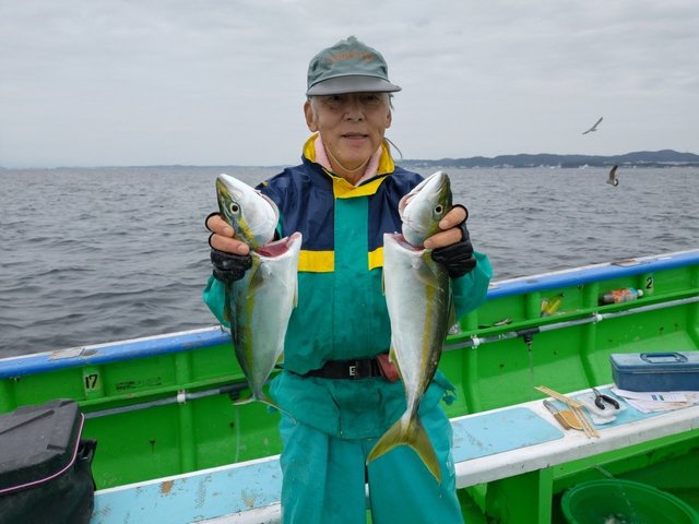 イナダ(ブリ)