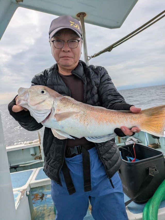 シロアマダイ
