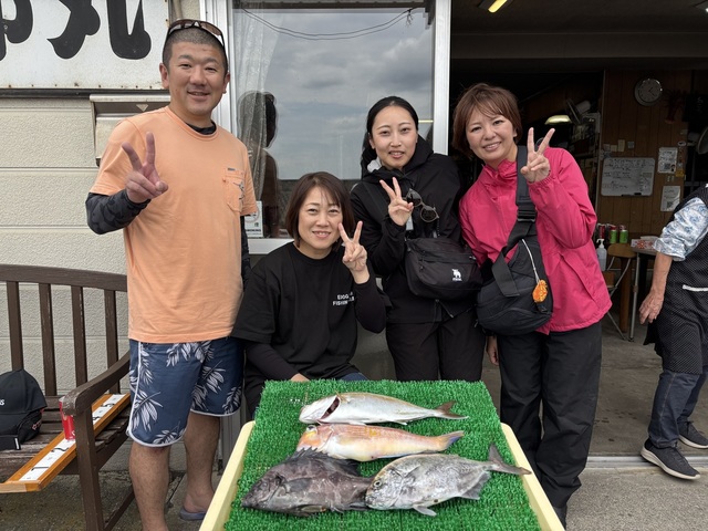 イナダ(ブリ)