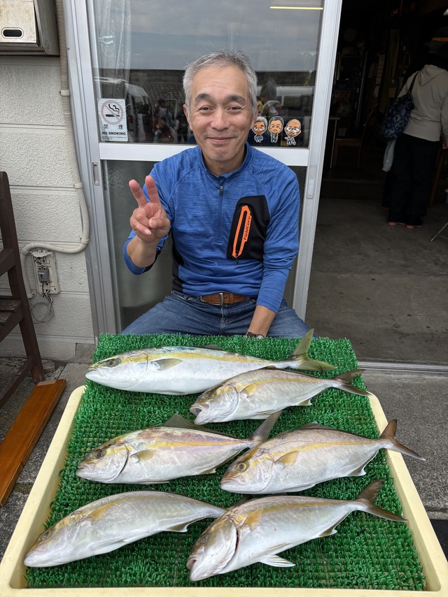 イナダ(ブリ)・カンパチ