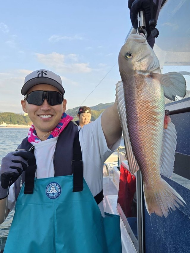 シロアマダイ