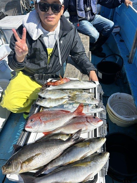 ハナダイ(チダイ)・カイワリ・イサキ・サバ(ゴマサバ)
