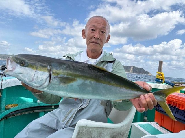イナワラ(ブリ)
