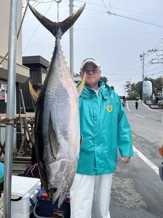船釣り用です、70店以上あります、合計27,000円以上です、又何かプラスします 釣り船予約サイト「釣割」【日本最大級！3,000以上の船釣り