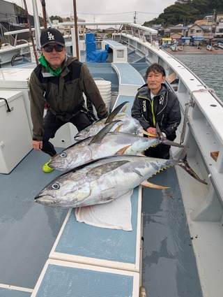 船釣り用です、70店以上あります、合計27,000円以上です、又何かプラスします 釣り船予約サイト「釣割」【日本最大級！3,000以上の船釣り