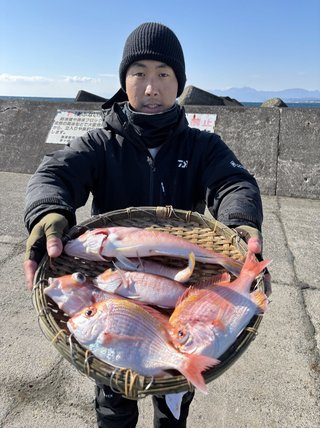 釣り船予約サイト「釣割」【日本最大級！3,000以上の船釣りプランを最