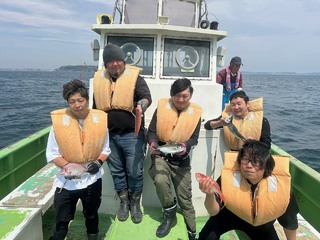 ハナダイ
