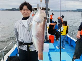 シロアマダイ
