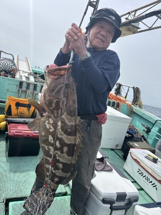 アラ