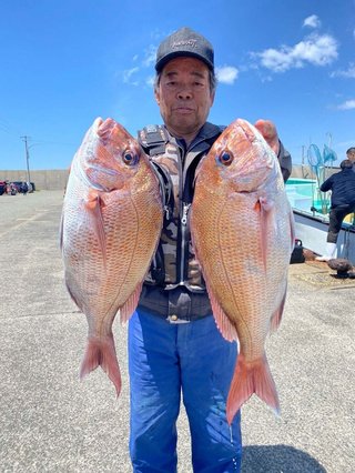 シマアジ