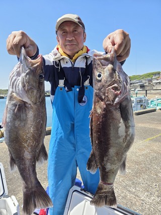 アラ