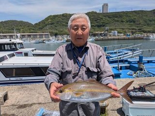 ハナダイ